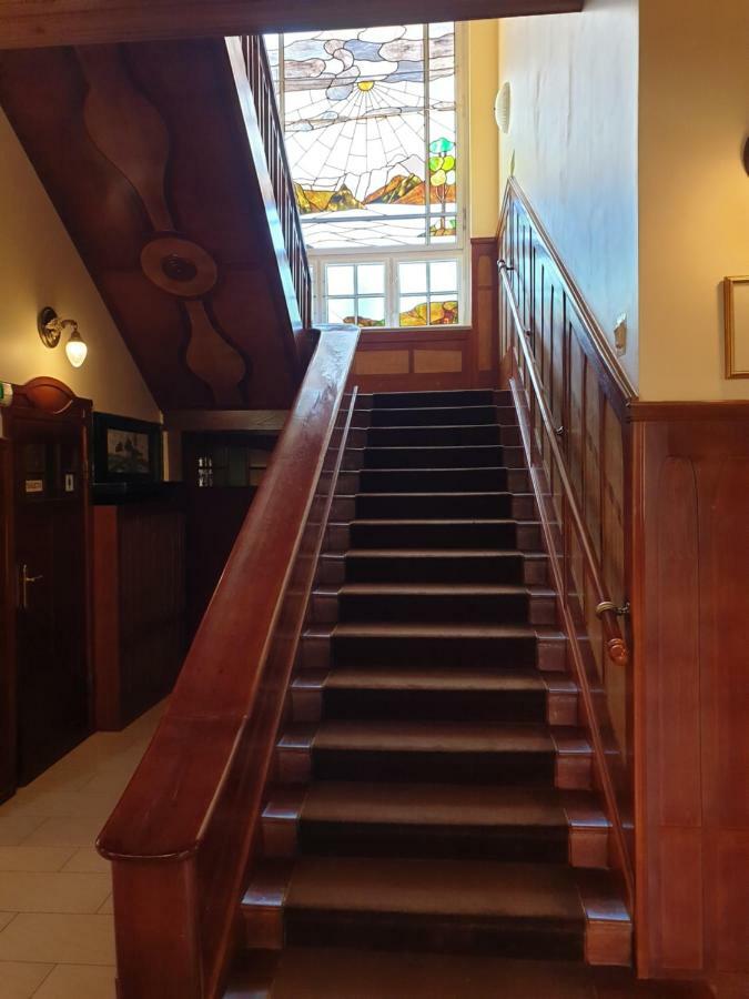 Hotel Palacyk Легница Экстерьер фото